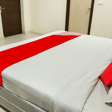 Hotel O Karthikeya Pride Vijayawāda Exteriör bild
