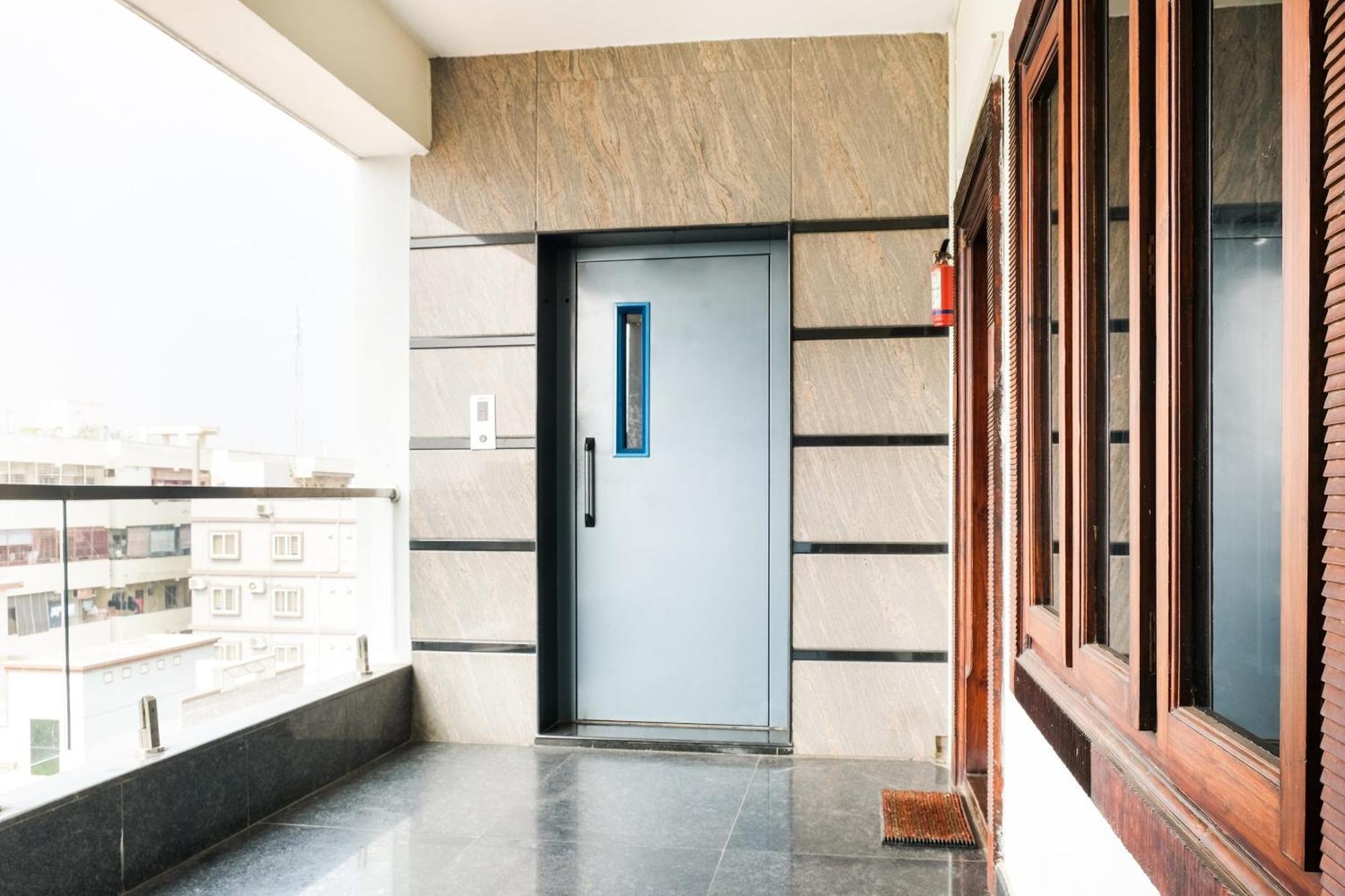 Hotel O Karthikeya Pride Vijayawāda Exteriör bild