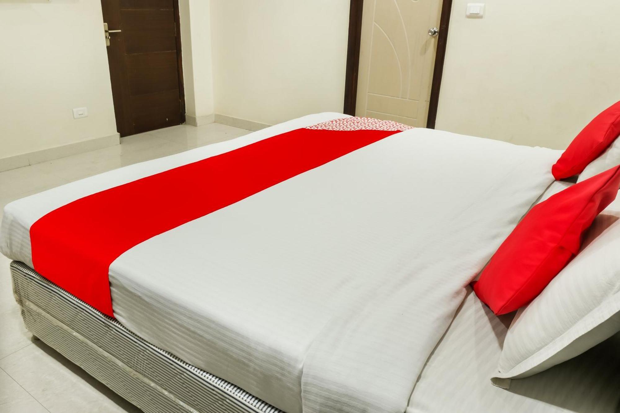 Hotel O Karthikeya Pride Vijayawāda Exteriör bild
